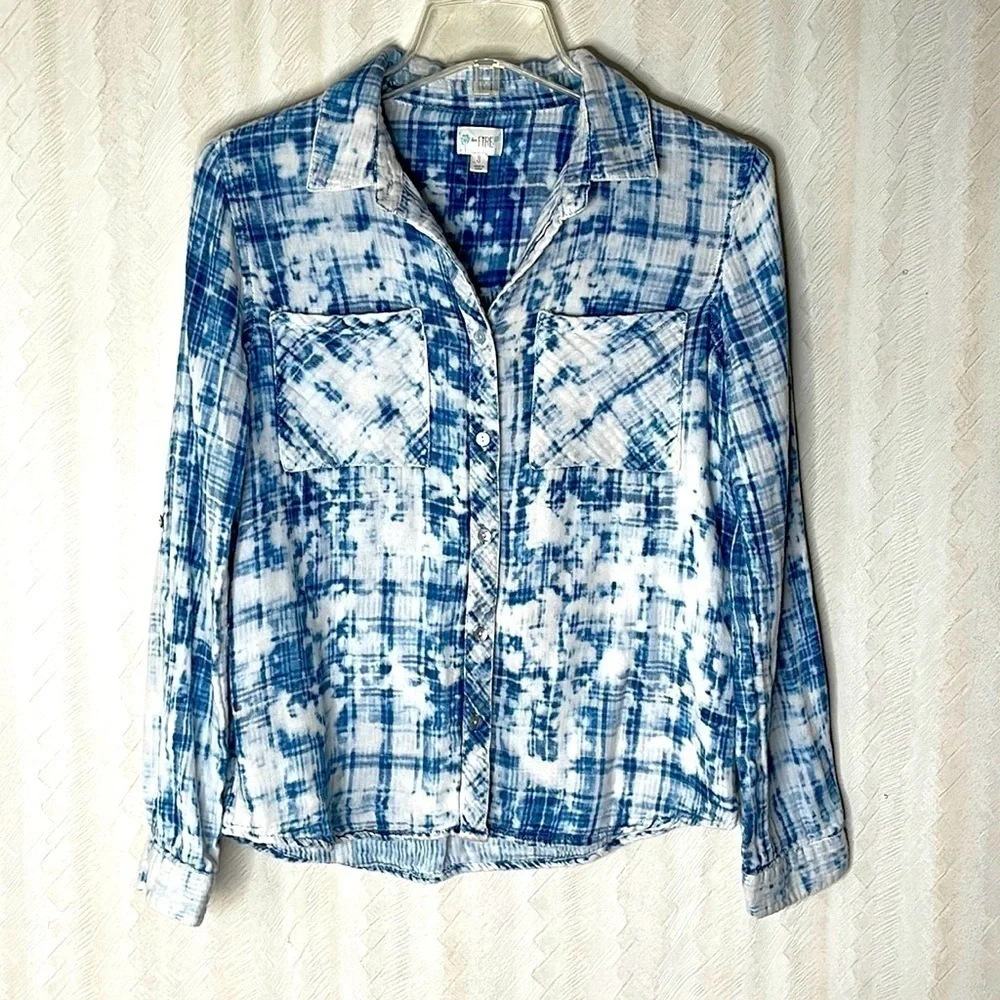 ❤️ LOVE FIRE Button Down Short Size S - Picture 2 of 5